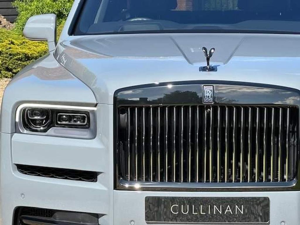 Rolls-Royce Cullinan Black Badge 6.75 V12