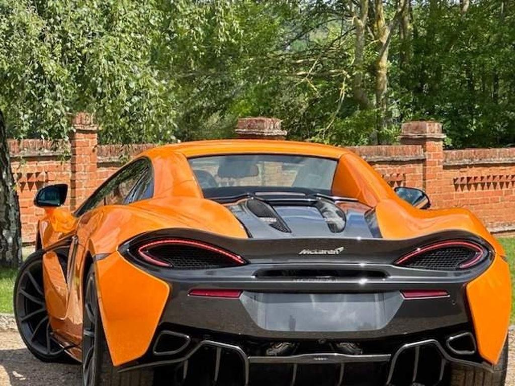 McLaren 570S 3.8T V8 Spider SSG